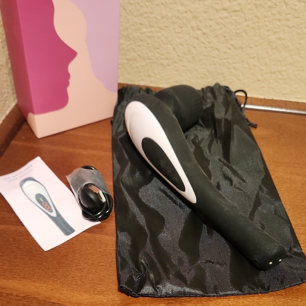 UV Stylish Handheld Massager